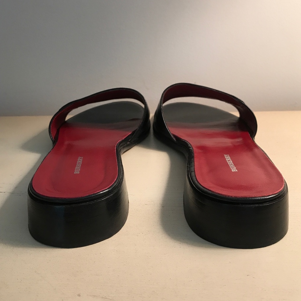BURBERRY BLACK LEATHER SANDALS EUC - Picture 11 of 11